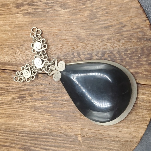 Onyx sterling silver teardrop Aztec antique heirloom pendant - Picture 1 of 3